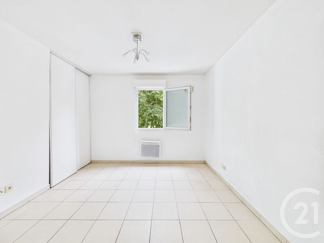 Appartement T2 &agrave; vendre - 2 pi&egrave;ces - 37,96 m2 - Toulon - 83 - PROVENCE-ALPES-COTE-D-AZUR
