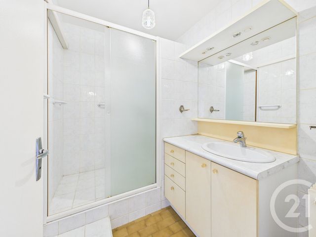 Appartement F3 &agrave; vendre - 3 pi&egrave;ces - 68,24 m2 - La Valette Du Var - 83 - PROVENCE-ALPES-COTE-D-AZUR