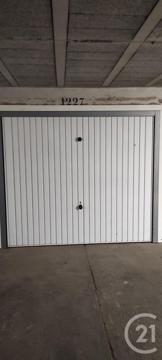 Parking à vendre - 12 m2 - La Valette Du Var - 83 - PROVENCE-ALPES-COTE-D-AZUR