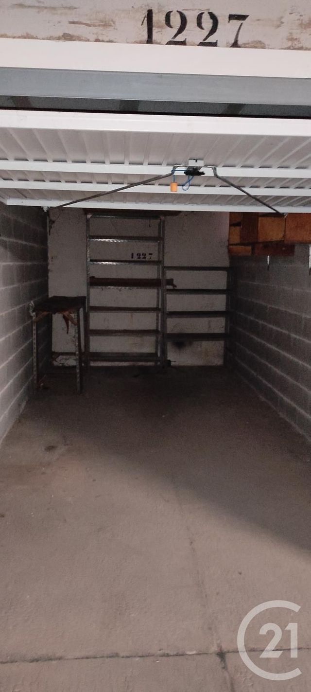Parking à vendre - 12 m2 - La Valette Du Var - 83 - PROVENCE-ALPES-COTE-D-AZUR