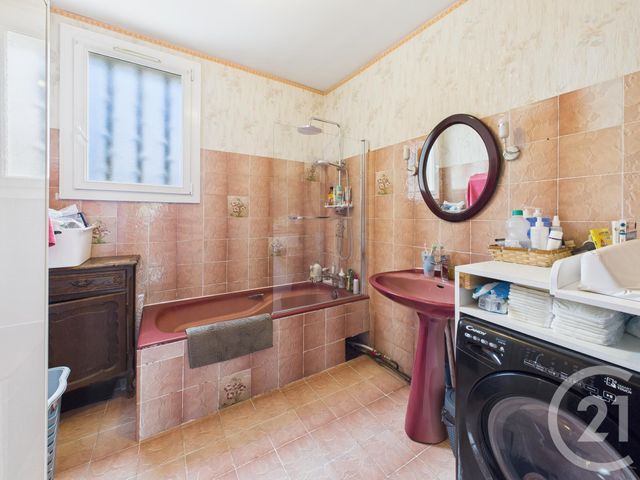 Maison &agrave; vendre - 4 pi&egrave;ces - 88,40 m2 - La Valette Du Var - 83 - PROVENCE-ALPES-COTE-D-AZUR
