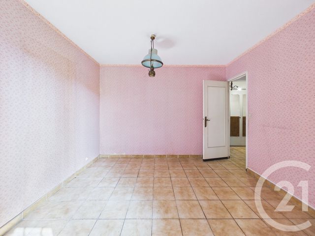 Appartement T5 &agrave; vendre - 5 pi&egrave;ces - 96,14 m2 - La Valette Du Var - 83 - PROVENCE-ALPES-COTE-D-AZUR