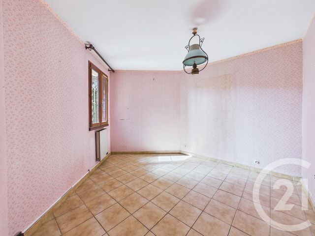 Appartement T5 &agrave; vendre - 5 pi&egrave;ces - 96,14 m2 - La Valette Du Var - 83 - PROVENCE-ALPES-COTE-D-AZUR