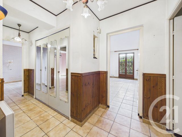 Appartement T5 &agrave; vendre - 5 pi&egrave;ces - 96,14 m2 - La Valette Du Var - 83 - PROVENCE-ALPES-COTE-D-AZUR