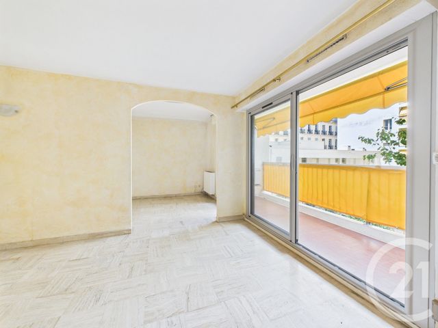 Appartement T4 &agrave; vendre - 4 pi&egrave;ces - 89,62 m2 - Toulon - 83 - PROVENCE-ALPES-COTE-D-AZUR
