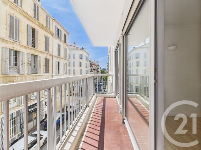Appartement T4 &agrave; vendre - 4 pi&egrave;ces - 89,62 m2 - Toulon - 83 - PROVENCE-ALPES-COTE-D-AZUR
