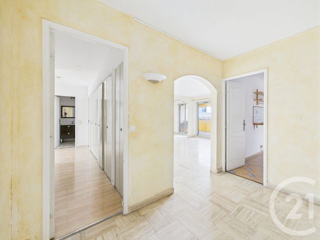 Appartement T4 &agrave; vendre - 4 pi&egrave;ces - 89,62 m2 - Toulon - 83 - PROVENCE-ALPES-COTE-D-AZUR