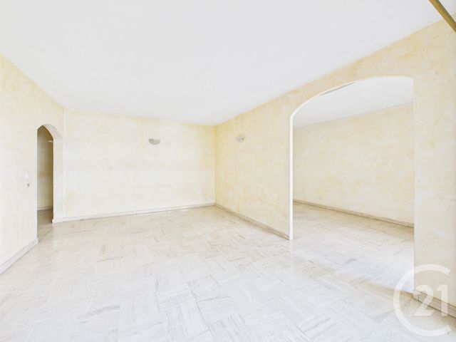 Appartement T4 &agrave; vendre - 4 pi&egrave;ces - 89,62 m2 - Toulon - 83 - PROVENCE-ALPES-COTE-D-AZUR