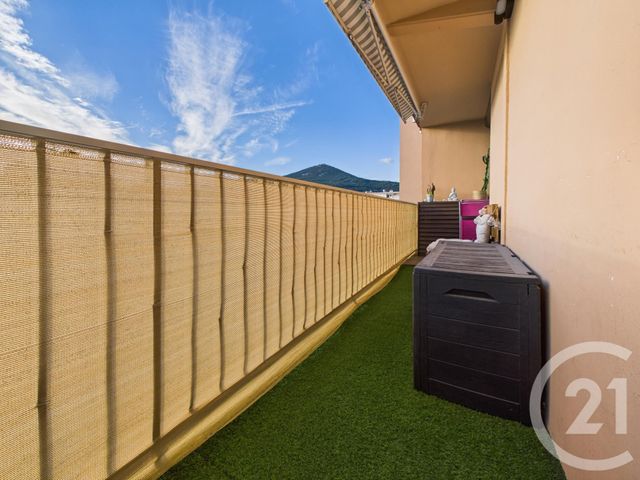 Appartement F3 &agrave; vendre - 4 pi&egrave;ces - 66,38 m2 - La Valette Du Var - 83 - PROVENCE-ALPES-COTE-D-AZUR