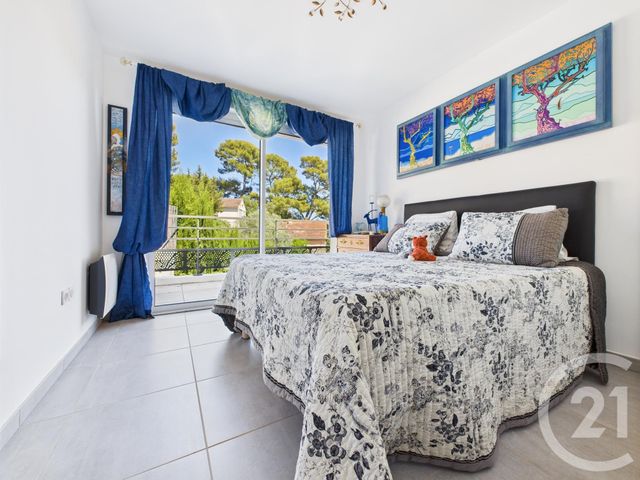 Appartement T4 à vendre - 4 pièces - 76,35 m2 - Toulon - 83 - PROVENCE-ALPES-COTE-D-AZUR