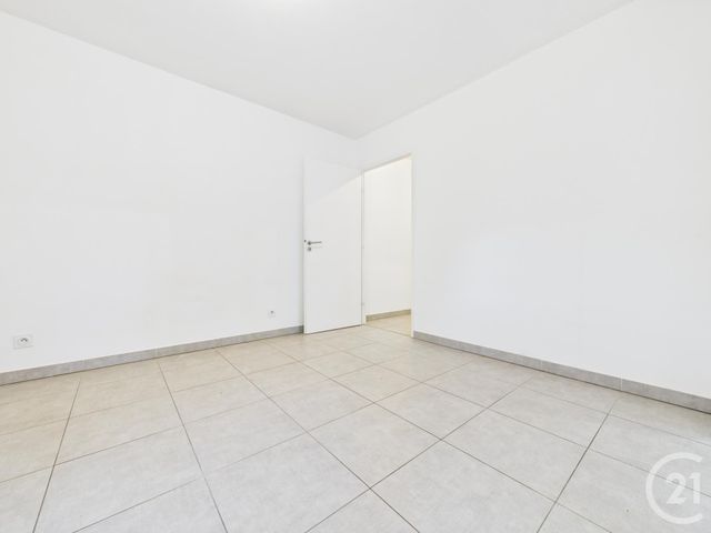 Appartement T2 à vendre - 2 pièces - 45,24 m2 - La Valette Du Var - 83 - PROVENCE-ALPES-COTE-D-AZUR