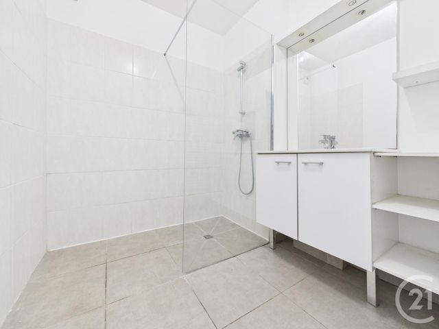 Appartement T2 à vendre - 2 pièces - 45,24 m2 - La Valette Du Var - 83 - PROVENCE-ALPES-COTE-D-AZUR