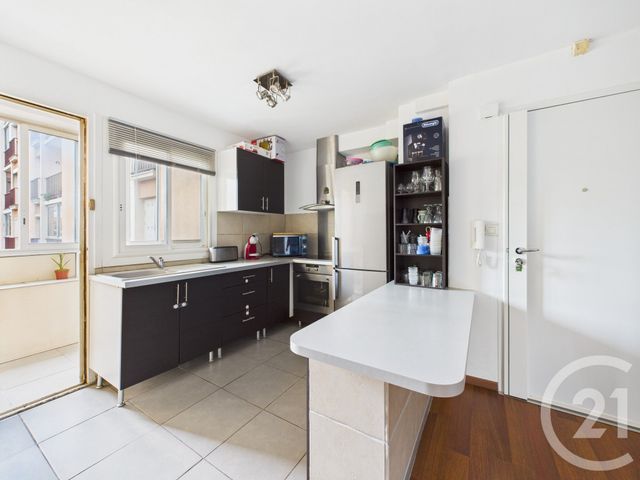 Appartement T4 &agrave; vendre - 4 pi&egrave;ces - 76,69 m2 - La Valette Du Var - 83 - PROVENCE-ALPES-COTE-D-AZUR