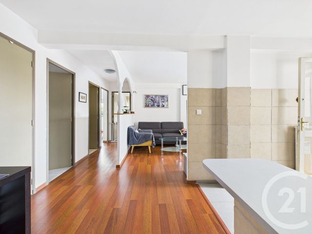 Appartement T4 &agrave; vendre - 4 pi&egrave;ces - 76,69 m2 - La Valette Du Var - 83 - PROVENCE-ALPES-COTE-D-AZUR