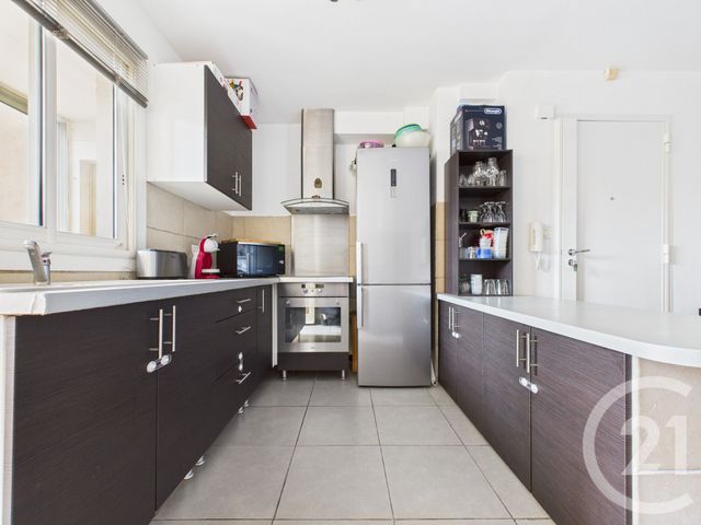 Appartement T4 &agrave; vendre - 4 pi&egrave;ces - 76,69 m2 - La Valette Du Var - 83 - PROVENCE-ALPES-COTE-D-AZUR