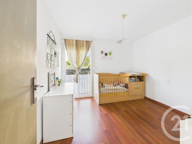 Appartement T4 &agrave; vendre - 4 pi&egrave;ces - 76,69 m2 - La Valette Du Var - 83 - PROVENCE-ALPES-COTE-D-AZUR