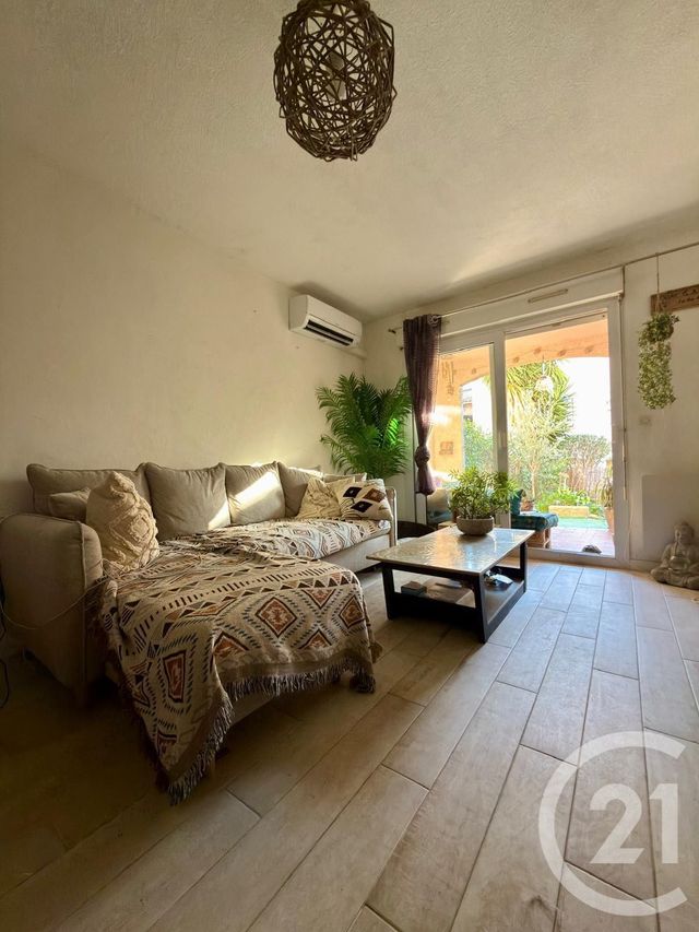 Appartement T2 à vendre - 2 pièces - 46,34 m2 - La Valette Du Var - 83 - PROVENCE-ALPES-COTE-D-AZUR