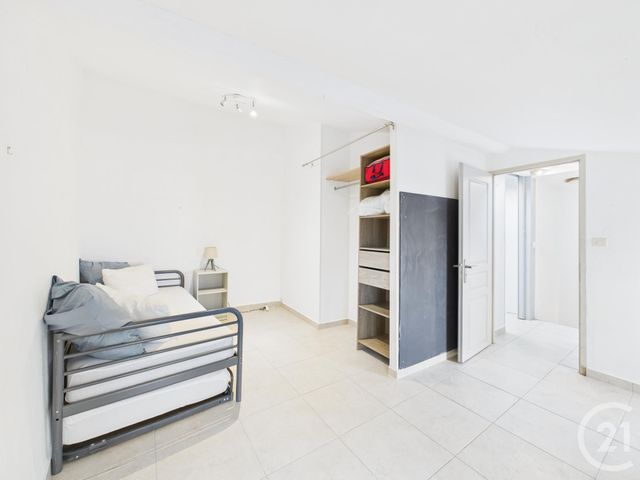 Maison &agrave; louer - 4 pi&egrave;ces - 63 m2 - La Valette Du Var - 83 - PROVENCE-ALPES-COTE-D-AZUR