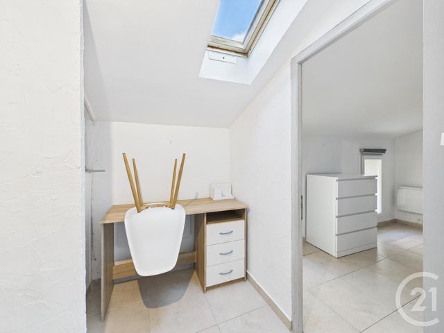 Maison &agrave; louer - 4 pi&egrave;ces - 63 m2 - La Valette Du Var - 83 - PROVENCE-ALPES-COTE-D-AZUR