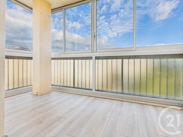 Appartement T4 &agrave; vendre - 4 pi&egrave;ces - 77,91 m2 - La Valette Du Var - 83 - PROVENCE-ALPES-COTE-D-AZUR