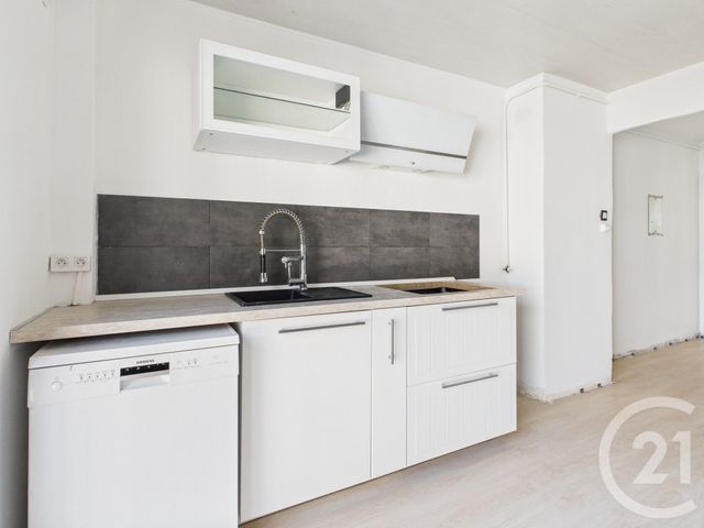 Appartement T4 &agrave; vendre - 4 pi&egrave;ces - 77,91 m2 - La Valette Du Var - 83 - PROVENCE-ALPES-COTE-D-AZUR