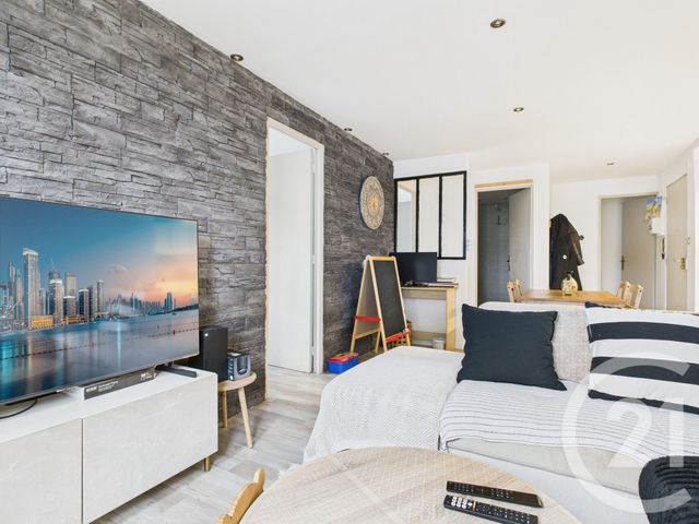 Appartement F3 &agrave; vendre - 3 pi&egrave;ces - 63,41 m2 - La Valette Du Var - 83 - PROVENCE-ALPES-COTE-D-AZUR