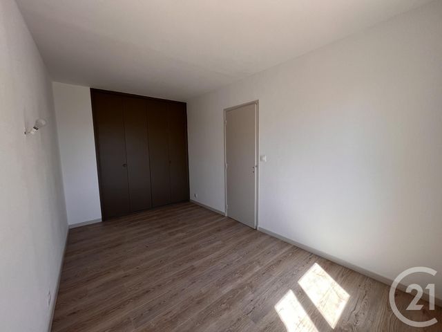 Maison &agrave; louer - 3 pi&egrave;ces - 85 m2 - Sanary Sur Mer - 83 - PROVENCE-ALPES-COTE-D-AZUR