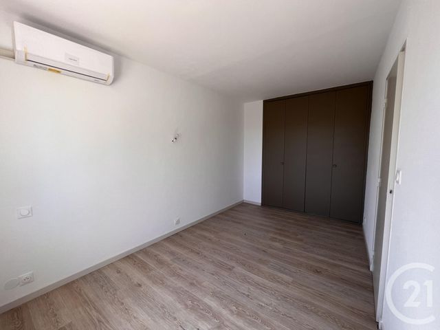 Maison &agrave; louer - 3 pi&egrave;ces - 85 m2 - Sanary Sur Mer - 83 - PROVENCE-ALPES-COTE-D-AZUR