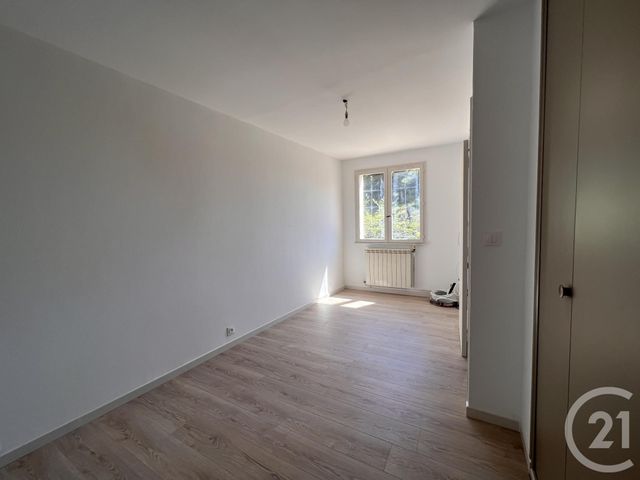 Maison &agrave; louer - 3 pi&egrave;ces - 85 m2 - Sanary Sur Mer - 83 - PROVENCE-ALPES-COTE-D-AZUR