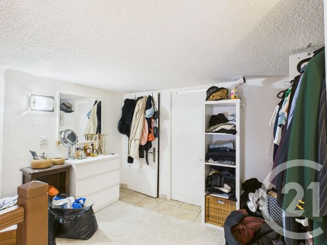 Appartement T2 &agrave; louer - 2 pi&egrave;ces - 21,03 m2 - Toulon - 83 - PROVENCE-ALPES-COTE-D-AZUR