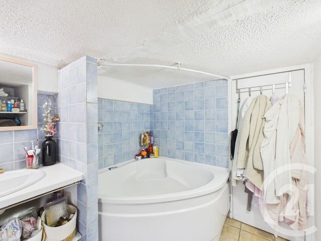 Appartement T2 &agrave; louer - 2 pi&egrave;ces - 21,03 m2 - Toulon - 83 - PROVENCE-ALPES-COTE-D-AZUR