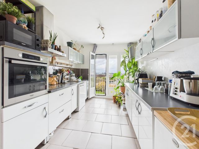 Appartement F3 &agrave; vendre - 3 pi&egrave;ces - 63,99 m2 - La Valette Du Var - 83 - PROVENCE-ALPES-COTE-D-AZUR