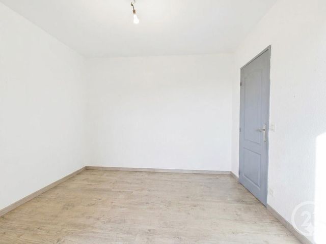 Appartement F3 &agrave; vendre - 3 pi&egrave;ces - 63,99 m2 - La Valette Du Var - 83 - PROVENCE-ALPES-COTE-D-AZUR
