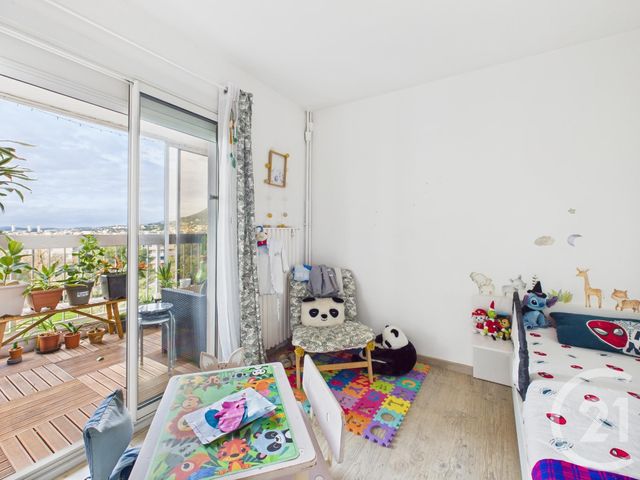 Appartement F3 &agrave; vendre - 3 pi&egrave;ces - 63,99 m2 - La Valette Du Var - 83 - PROVENCE-ALPES-COTE-D-AZUR