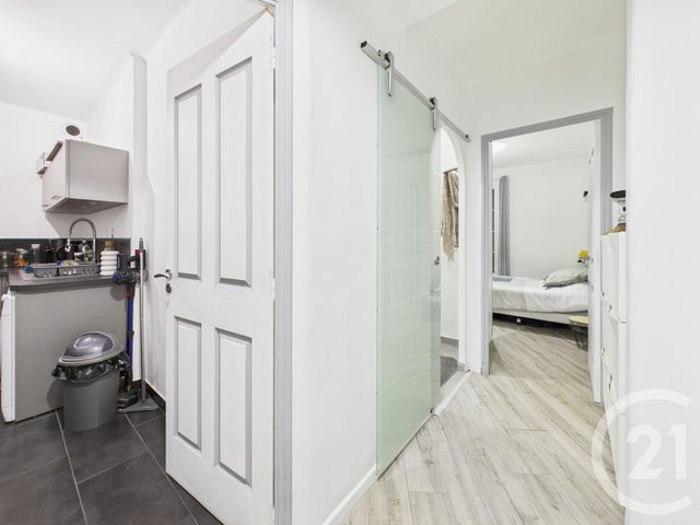 Appartement F3 &agrave; louer - 3 pi&egrave;ces - 56,05 m2 - Toulon - 83 - PROVENCE-ALPES-COTE-D-AZUR