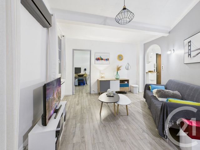 Appartement F3 &agrave; louer - 3 pi&egrave;ces - 56,05 m2 - Toulon - 83 - PROVENCE-ALPES-COTE-D-AZUR