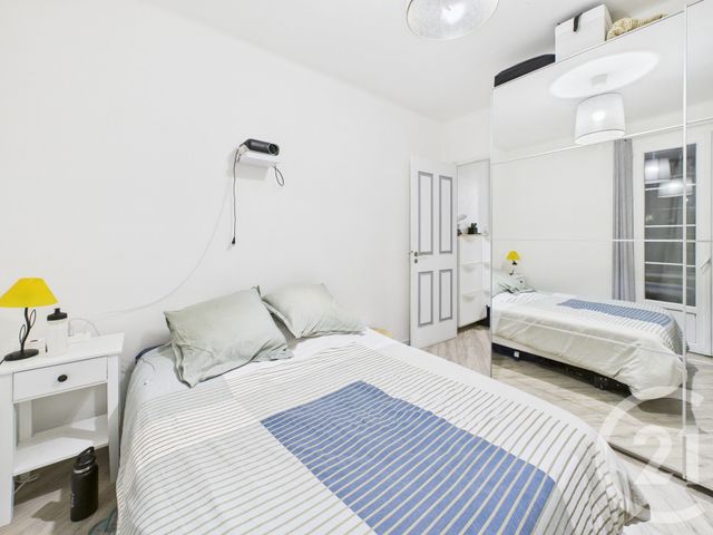 Appartement F3 &agrave; louer - 3 pi&egrave;ces - 56,05 m2 - Toulon - 83 - PROVENCE-ALPES-COTE-D-AZUR