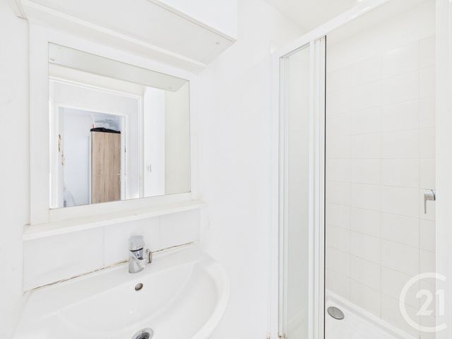 Appartement F3 &agrave; louer - 3 pi&egrave;ces - 48,89 m2 - Toulon - 83 - PROVENCE-ALPES-COTE-D-AZUR