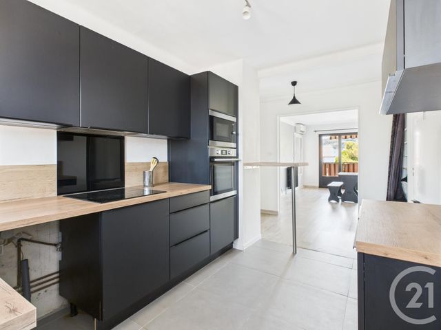 Appartement T4 &agrave; louer - 5 pi&egrave;ces - 90,80 m2 - La Valette Du Var - 83 - PROVENCE-ALPES-COTE-D-AZUR