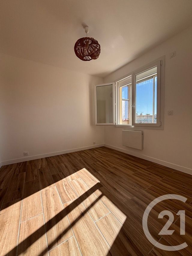 Appartement T4 &agrave; vendre - 4 pi&egrave;ces - 58,45 m2 - La Valette Du Var - 83 - PROVENCE-ALPES-COTE-D-AZUR