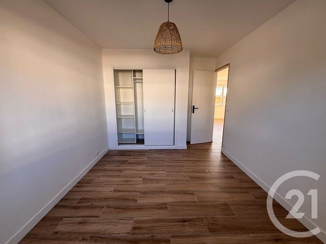 Appartement T4 &agrave; vendre - 4 pi&egrave;ces - 58,45 m2 - La Valette Du Var - 83 - PROVENCE-ALPES-COTE-D-AZUR