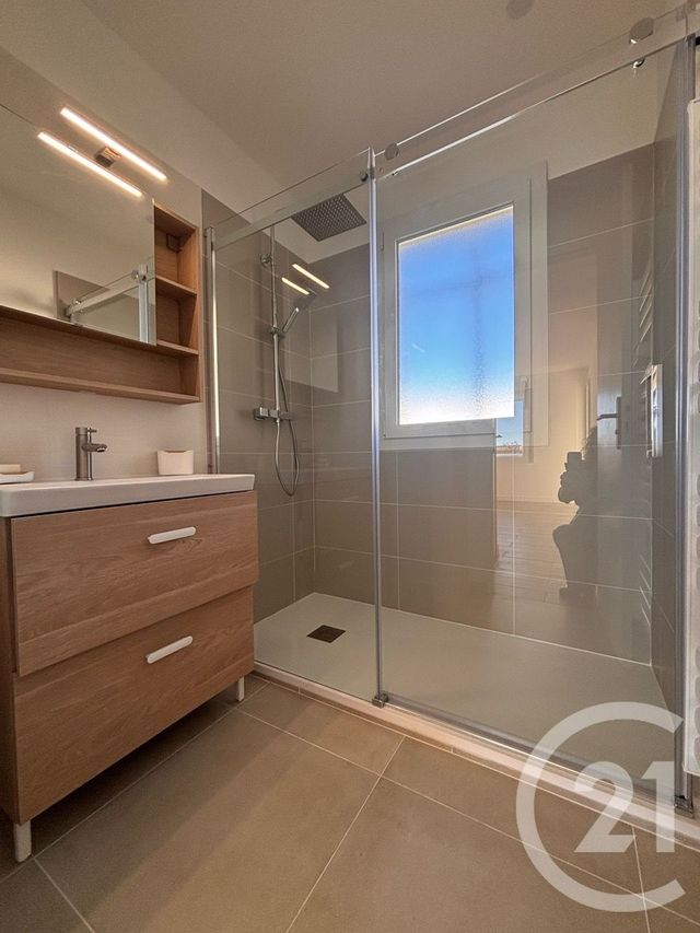 Appartement T4 &agrave; vendre - 4 pi&egrave;ces - 58,45 m2 - La Valette Du Var - 83 - PROVENCE-ALPES-COTE-D-AZUR