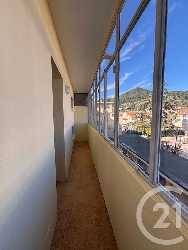Appartement T4 &agrave; vendre - 4 pi&egrave;ces - 58,45 m2 - La Valette Du Var - 83 - PROVENCE-ALPES-COTE-D-AZUR