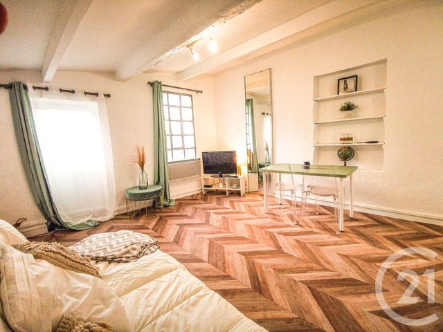 Appartement F1 &agrave; louer - 1 pi&egrave;ce - 24 m2 - Toulon - 83 - PROVENCE-ALPES-COTE-D-AZUR