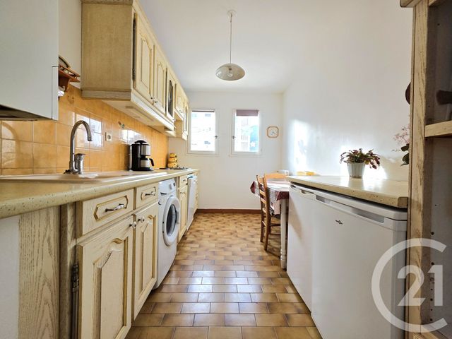 Appartement T3 &agrave; vendre - 3 pi&egrave;ces - 71,42 m2 - La Valette Du Var - 83 - PROVENCE-ALPES-COTE-D-AZUR