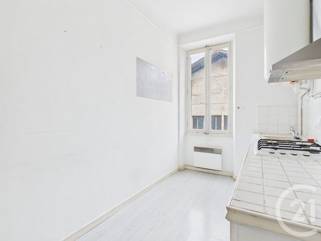 Appartement T2 &agrave; vendre - 2 pi&egrave;ces - 45 m2 - Toulon - 83 - PROVENCE-ALPES-COTE-D-AZUR