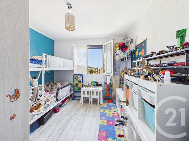 Appartement T3 &agrave; vendre - 3 pi&egrave;ces - 61,49 m2 - La Valette Du Var - 83 - PROVENCE-ALPES-COTE-D-AZUR