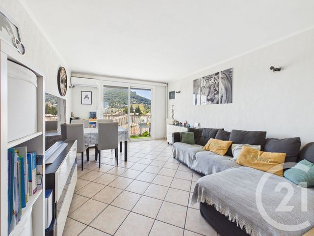 Appartement T3 &agrave; vendre - 3 pi&egrave;ces - 61,49 m2 - La Valette Du Var - 83 - PROVENCE-ALPES-COTE-D-AZUR