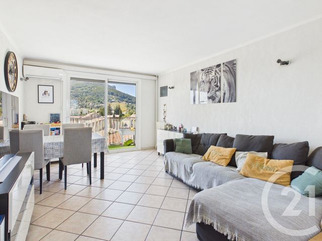 Appartement T3 &agrave; vendre - 3 pi&egrave;ces - 61,49 m2 - La Valette Du Var - 83 - PROVENCE-ALPES-COTE-D-AZUR
