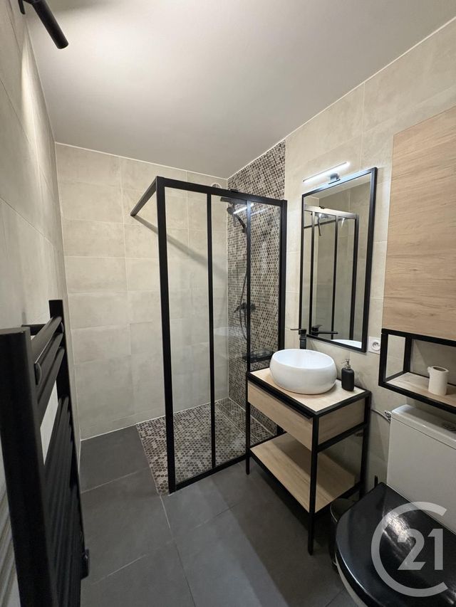 Appartement F2 &agrave; louer - 2 pi&egrave;ces - 27,12 m2 - La Garde - 83 - PROVENCE-ALPES-COTE-D-AZUR